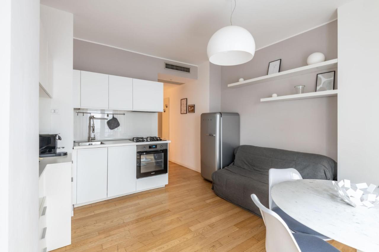 Easylife - Sofisticato Monolocale Con Terrazzino Nel Cuore Di Porta Venezia Milano Dış mekan fotoğraf